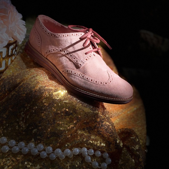 Shoes - Picture 3 of 4